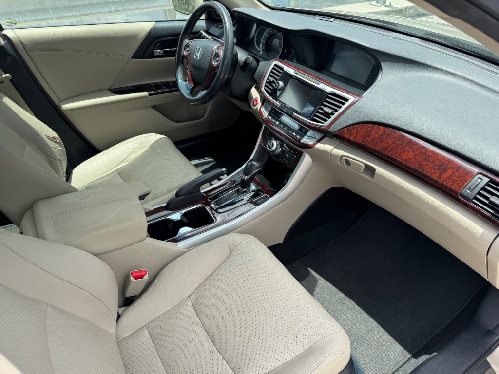 2013 Honda Accord EX-L V6 - Photo 12