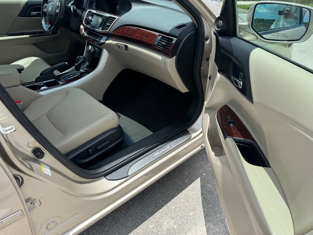 2013 Honda Accord EX-L V6 - Photo 11
