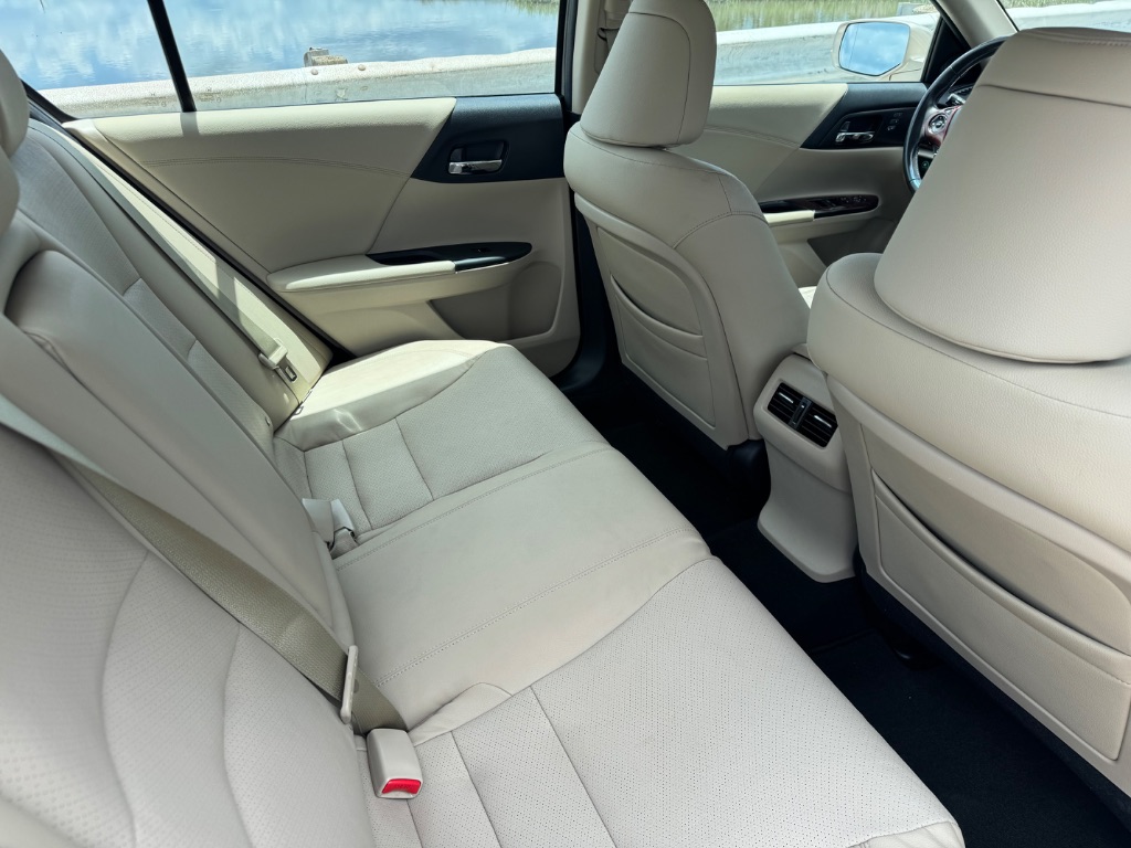 2013 Honda Accord EX-L V6 - Photo 10