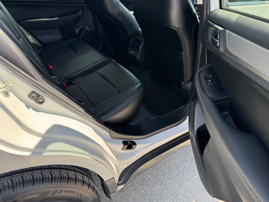 2018 Subaru Outback Premium - Photo 10