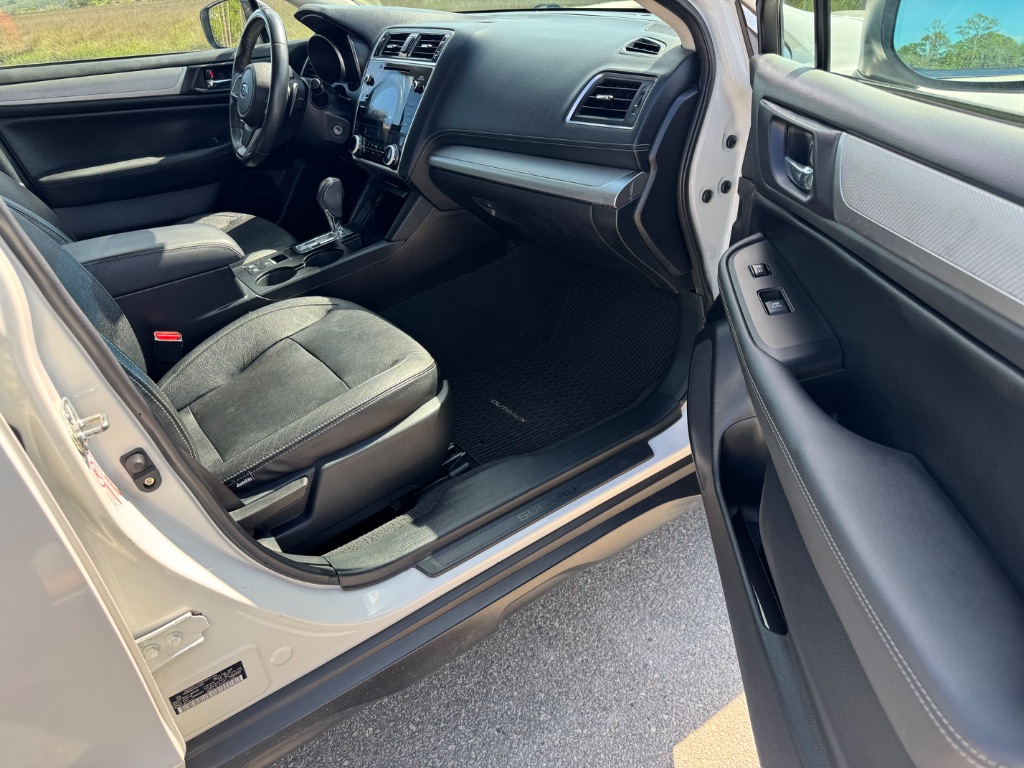 2018 Subaru Outback Premium - Photo 12