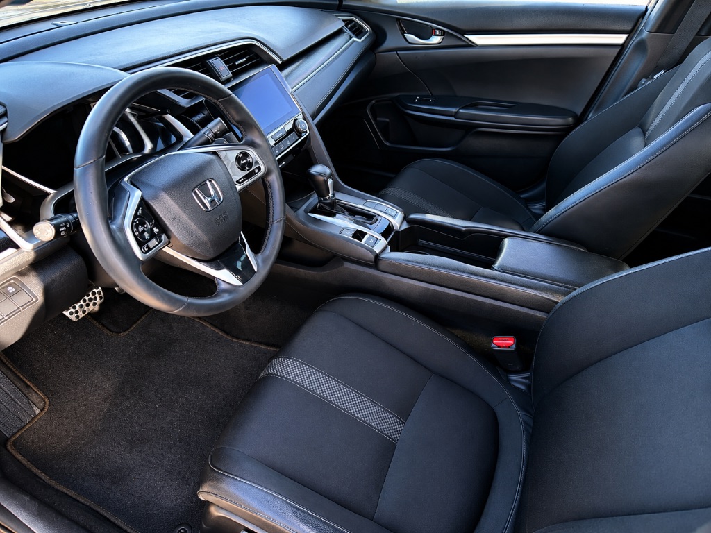 2019 Honda Civic Sport - Photo 7