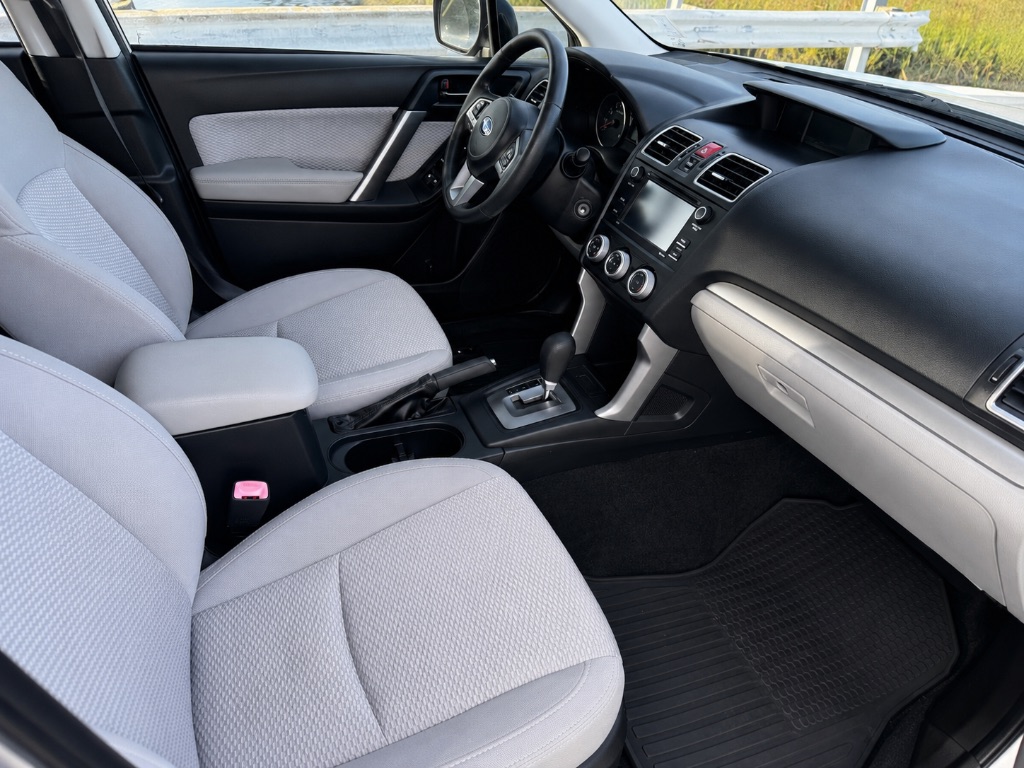 2017 Subaru Forester Base - Photo 12