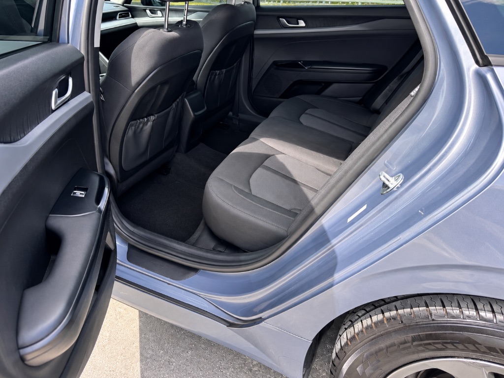 2021 Kia K5 LXS - Photo 8
