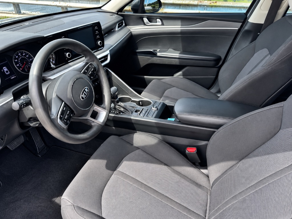 2021 Kia K5 LXS - Photo 7